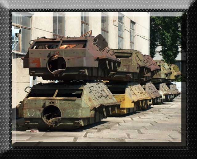 Armored vehicles, warehouses. Бронетехніка, склади. Бронетехника, склады.