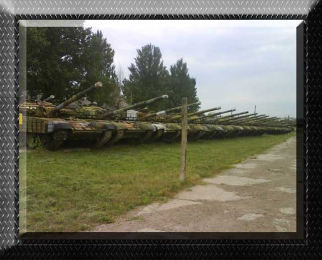 Armored vehicles, warehouses. Бронетехніка, склади. Бронетехника, склады.