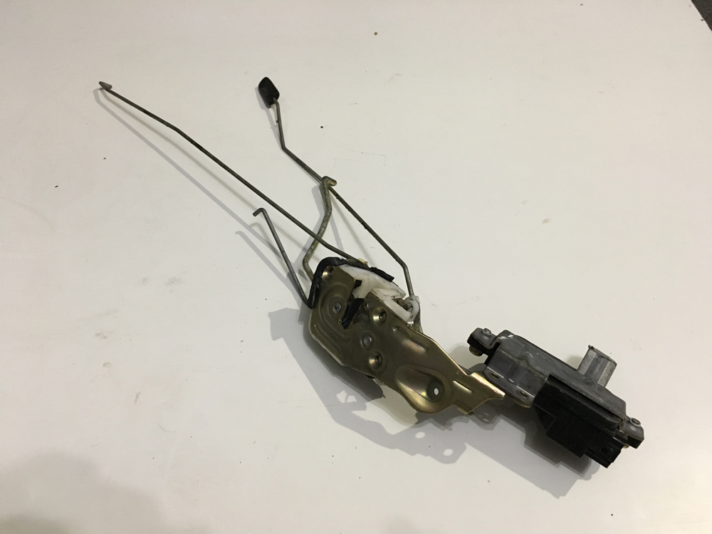 Замок дверной водительский. MITSUBISHI SIGMA 3.0 V6-24(DOHC/4WS).  Украина Україна Ukraine. www.afonder.com