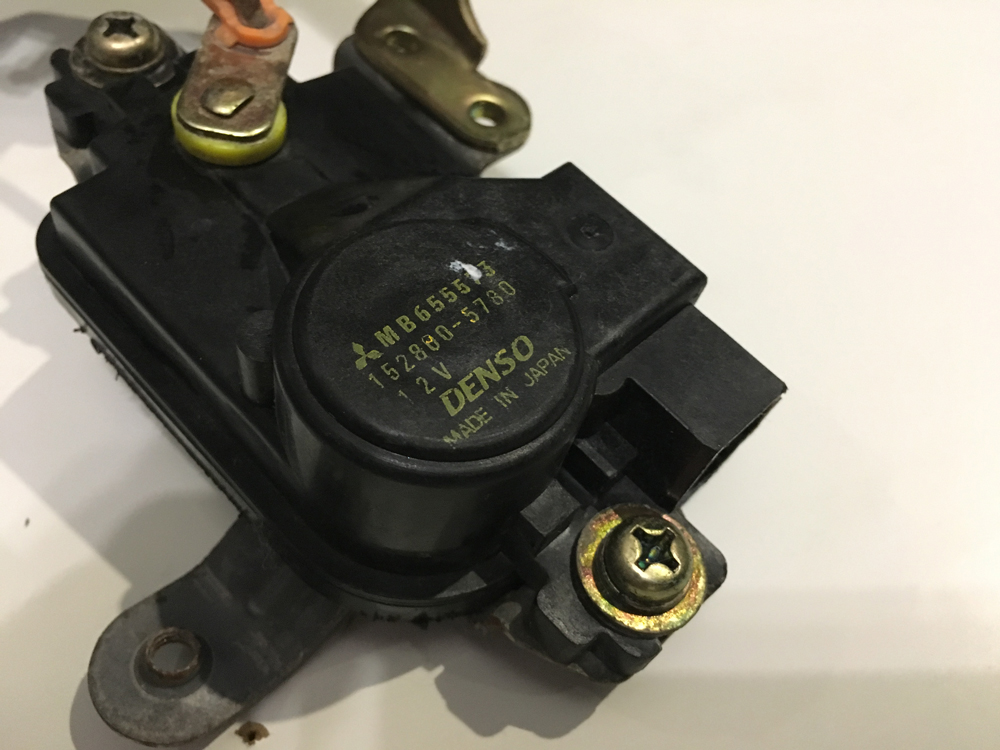 Замок дверной водительский. MITSUBISHI SIGMA 3.0 V6-24(DOHC/4WS).  Украина Україна Ukraine. www.afonder.com