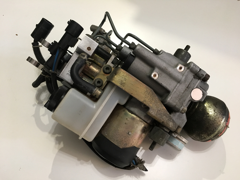 Блок ABS MB668393 ( насос ). MITSUBISHI SIGMA 3.0 V6-24(DOHC/4WS).  Украина Україна Ukraine. www.afonder.com