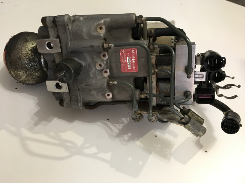 Блок ABS MB668393 ( насос ). MITSUBISHI SIGMA 3.0 V6-24(DOHC/4WS).  Украина Україна Ukraine. www.afonder.com