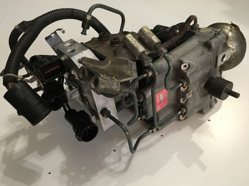 Блок ABS MB668393 ( насос ). MITSUBISHI SIGMA 3.0 V6-24(DOHC/4WS).  Украина Україна Ukraine. www.afonder.com