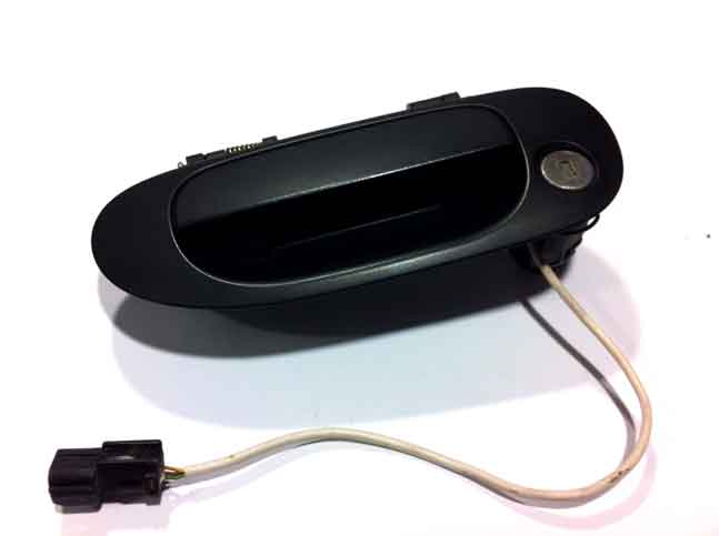 Mitsubishi Carisma. MB927764. Ручка наружная передняя водительская + личинка. Б/У.